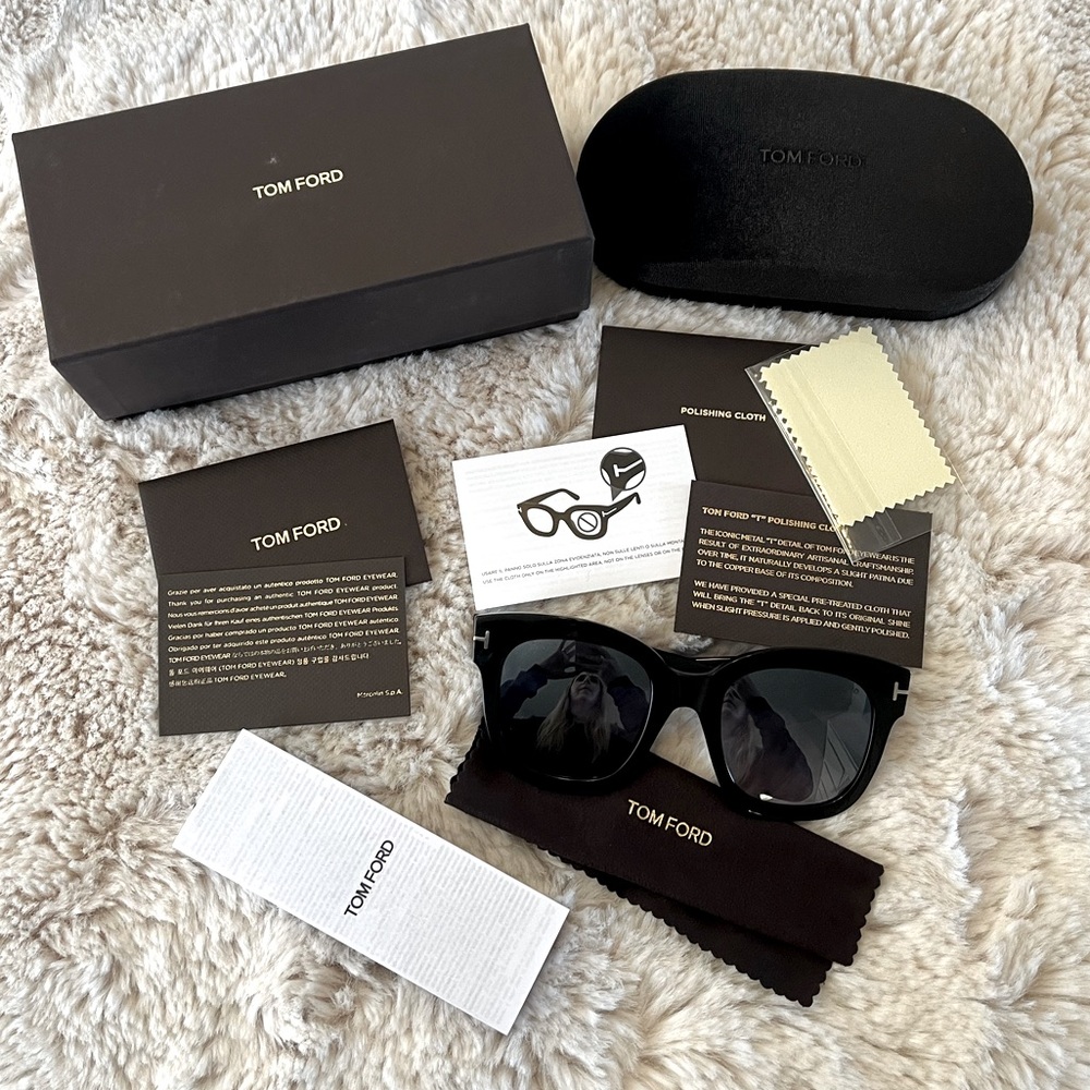 New out of box Tom Ford Beatrix